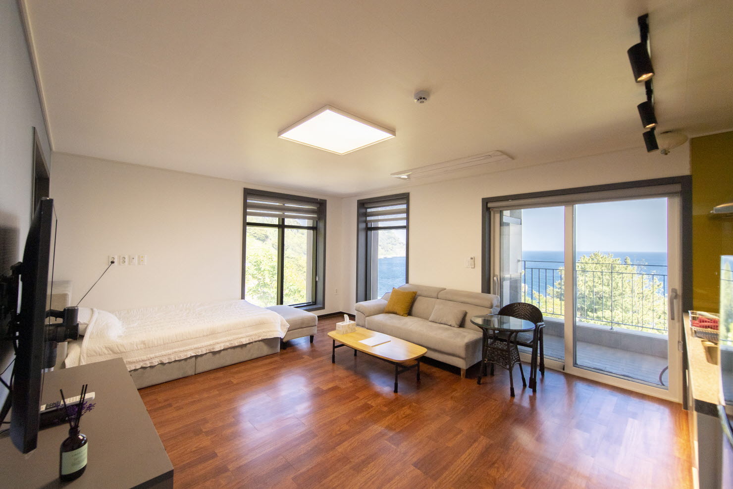 KakaoTalk_20230423_144324740_03